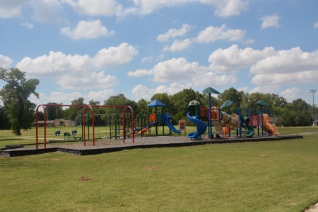 crosslin playground wide angled